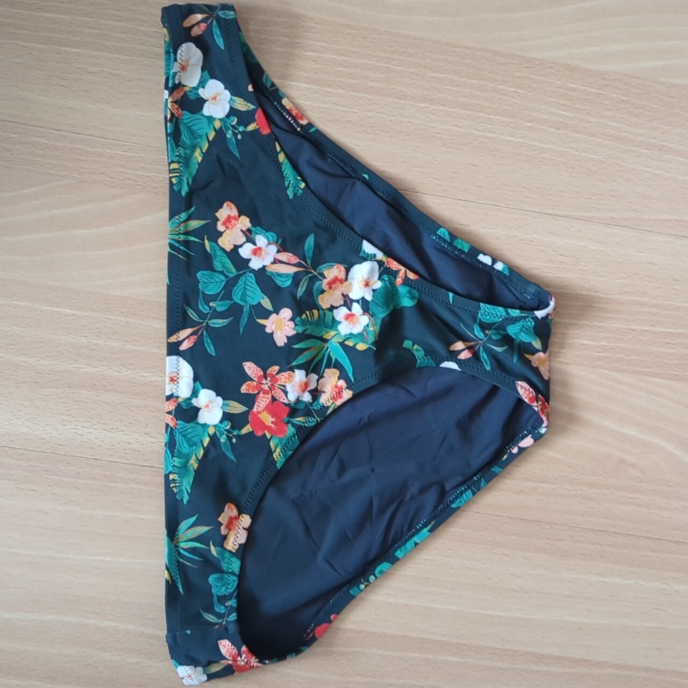 Floral bikini bottoms
